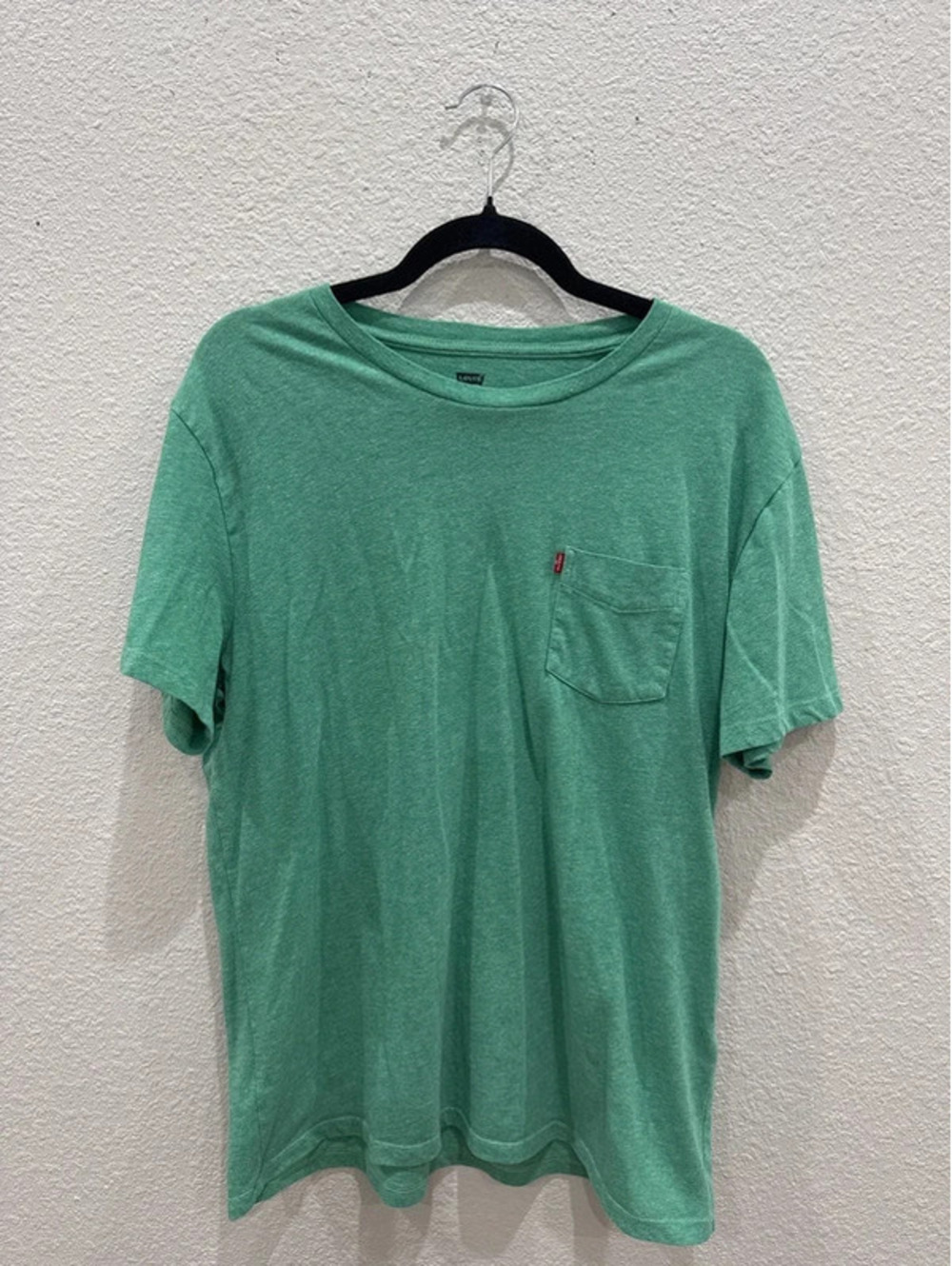 Levi’s Classic Pocket Tee Large